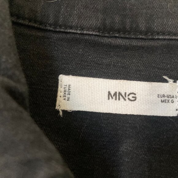 Black Denim Jumpsuit with Zipper - Picture 4 of 4